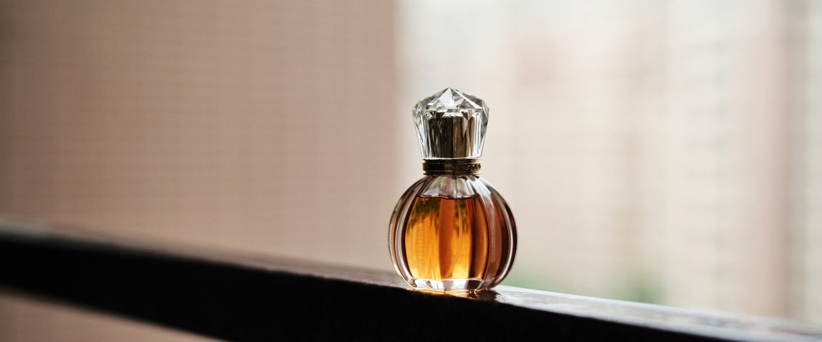 عطور كلاسيكية فاخرة